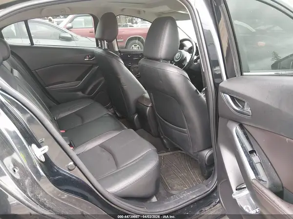 3MZBN1W33JM190874 2018 MAZDA 3 - Image 8