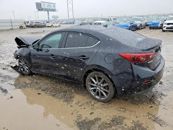 3MZBN1W33JM198800 2018 MAZDA 3 - Image 2