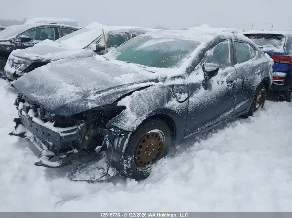 3MZBN1W33JM202120 2018 MAZDA 3 - Image 2