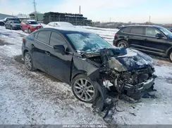 3MZBN1W33JM249700 2018 MAZDA 3