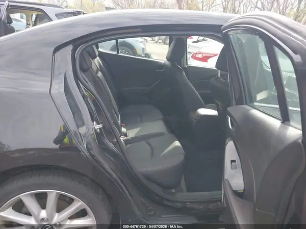 3MZBN1W34HM134730 2017 MAZDA 3 - Image 8