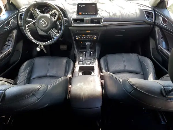 3MZBN1W34JM164655 2018 MAZDA 3 - Image 8