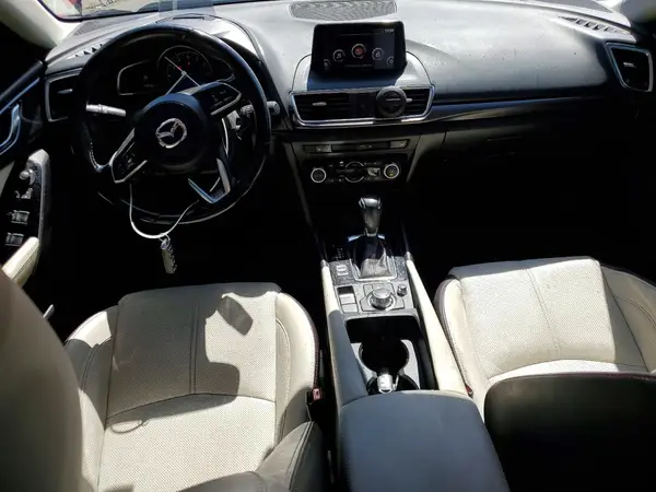 3MZBN1W34JM175039 2018 MAZDA 3 - Image 8