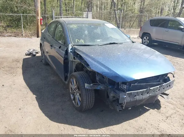 3MZBN1W34JM226751 2018 MAZDA 3 - Image 1