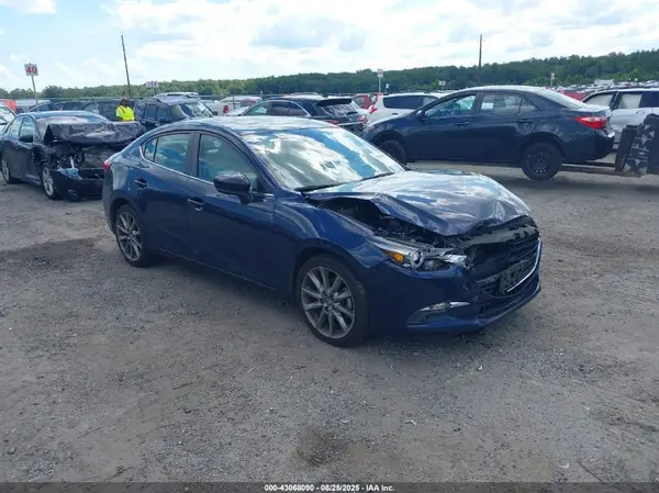 3MZBN1W34JM249155 2018 MAZDA 3 - Image 1