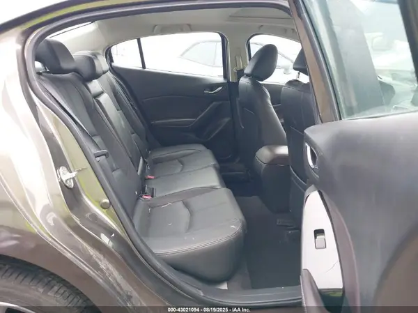 3MZBN1W35HM128242 2017 MAZDA 3 - Image 8