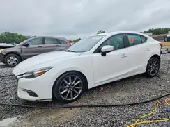 3MZBN1W35JM158668 2018 MAZDA 3