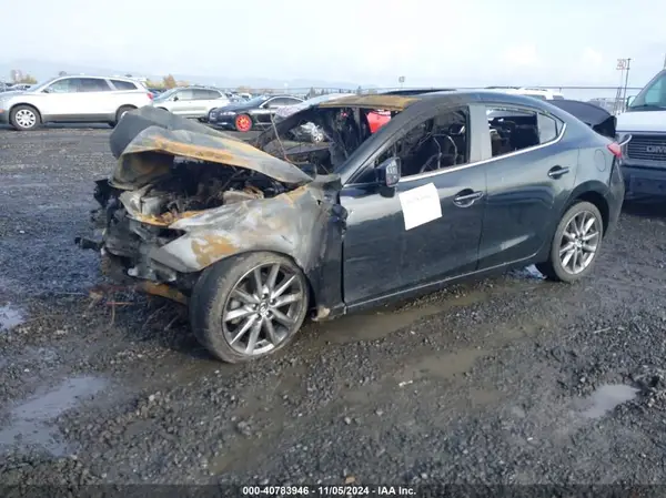 3MZBN1W35JM159044 2018 MAZDA 3 - Image 2