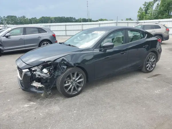 3MZBN1W35JM160811 2018 MAZDA 3 - Image 1