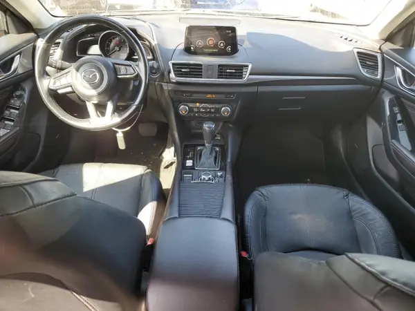 3MZBN1W35JM172649 2018 MAZDA 3 - Image 8