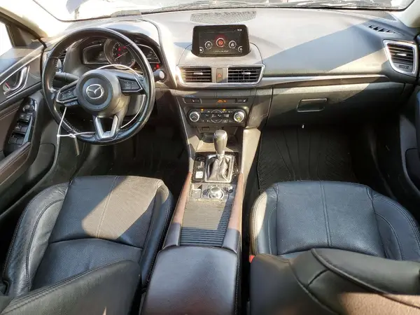 3MZBN1W35JM262772 2018 MAZDA 3 - Image 8