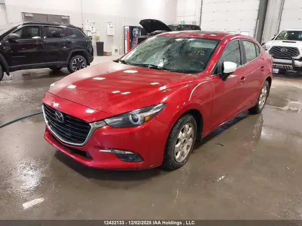 3MZBN1W36JM167525 2018 MAZDA 3 - Image 2