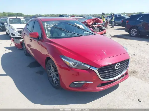 3MZBN1W36JM189332 2018 MAZDA 3 - Image 1