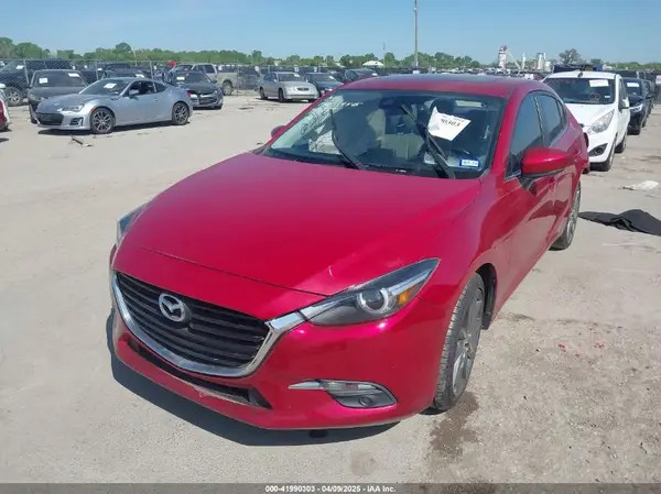 3MZBN1W36JM189332 2018 MAZDA 3 - Image 2