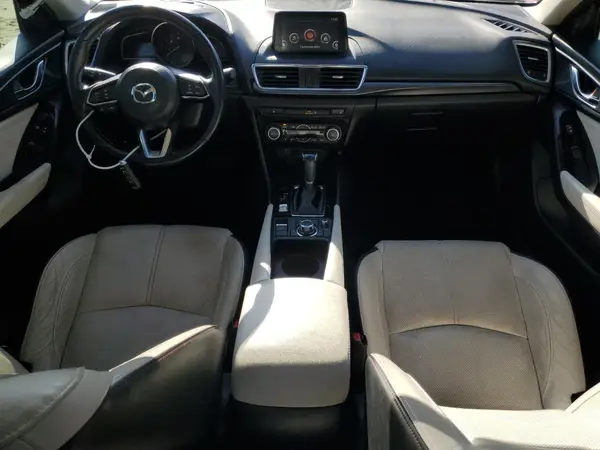 3MZBN1W37JM159935 2018 MAZDA 3 - Image 8