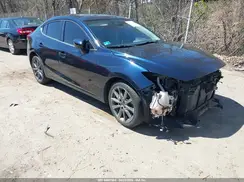 3MZBN1W37JM178811 2018 MAZDA 3