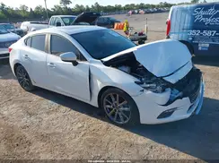 3MZBN1W37JM190389 2018 MAZDA 3