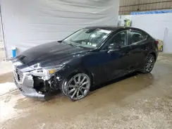 3MZBN1W37JM214075 2018 MAZDA 3