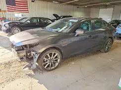 3MZBN1W37JM276592 2018 MAZDA 3