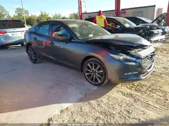 3MZBN1W38JM158602 2018 MAZDA 3