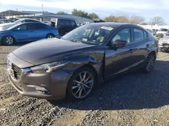 3MZBN1W38JM162732 2018 MAZDA 3