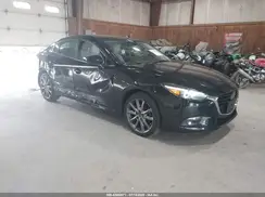 3MZBN1W38JM164738 2018 MAZDA 3