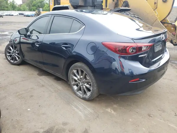 3MZBN1W38JM180390 2018 MAZDA 3 - Image 2