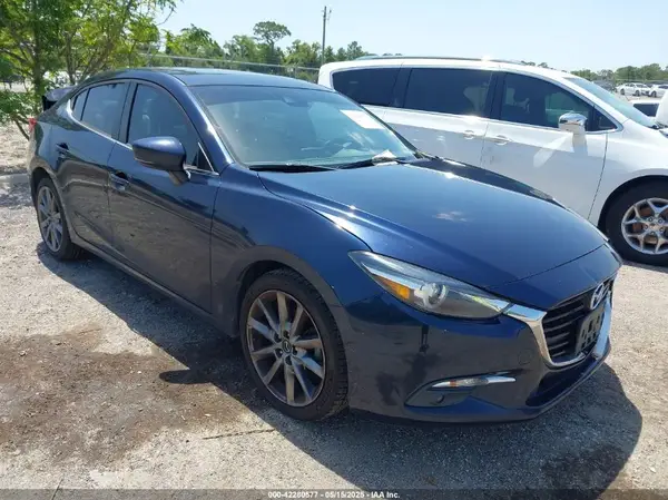 3MZBN1W38JM188702 2018 MAZDA 3 - Image 1