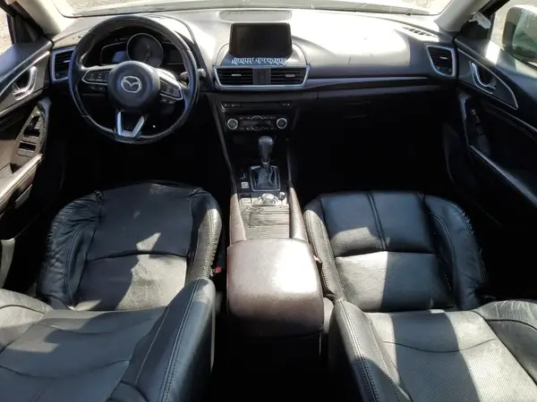 3MZBN1W38JM218622 2018 MAZDA 3 - Image 8
