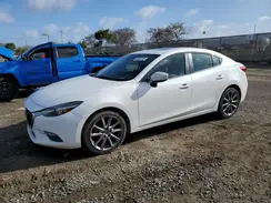 3MZBN1W39JM163033 2018 MAZDA 3