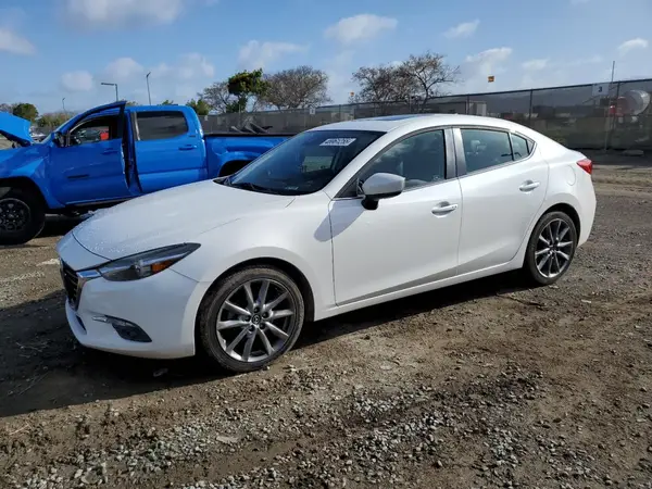 3MZBN1W39JM163033 2018 MAZDA 3 - Image 1