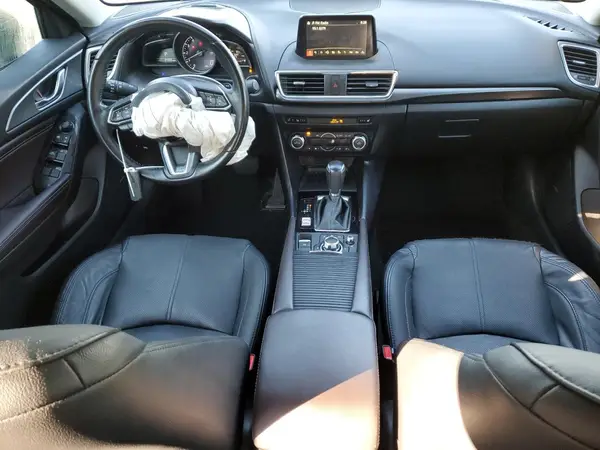 3MZBN1W39JM163355 2018 MAZDA 3 - Image 8