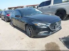 3MZBN1W39JM205300 2018 MAZDA 3