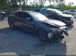 3MZBN1W39JM230794 2018 MAZDA 3