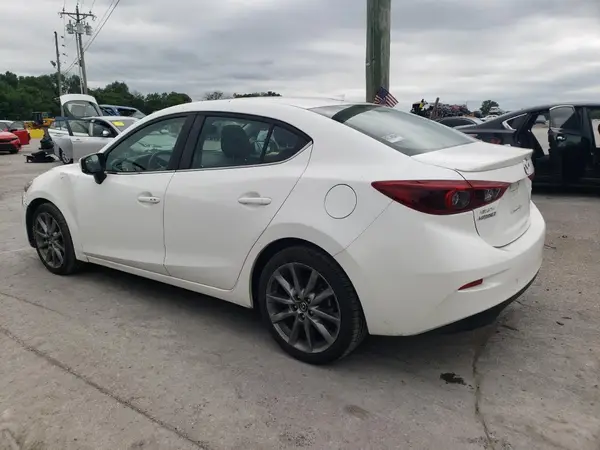 3MZBN1W39JM241665 2018 MAZDA 3 - Image 2