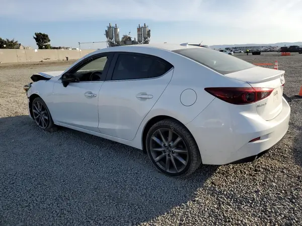 3MZBN1W39JM256344 2018 MAZDA 3 - Image 2