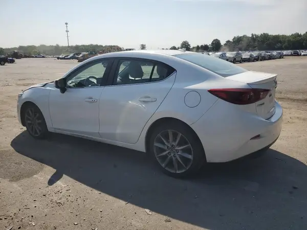 3MZBN1W39JM257431 2018 MAZDA 3 - Image 2