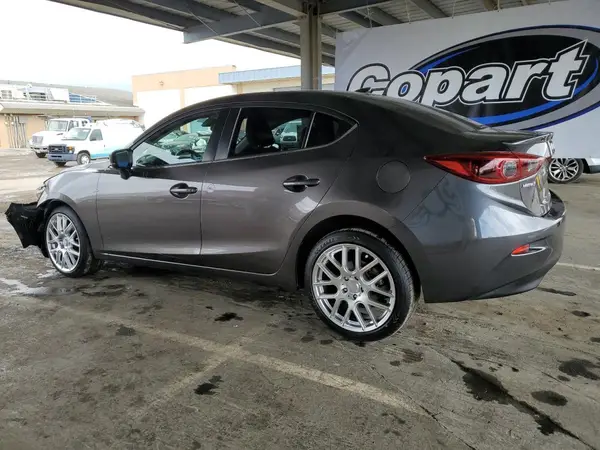3MZBN1W39JM264010 2018 MAZDA 3 - Image 2