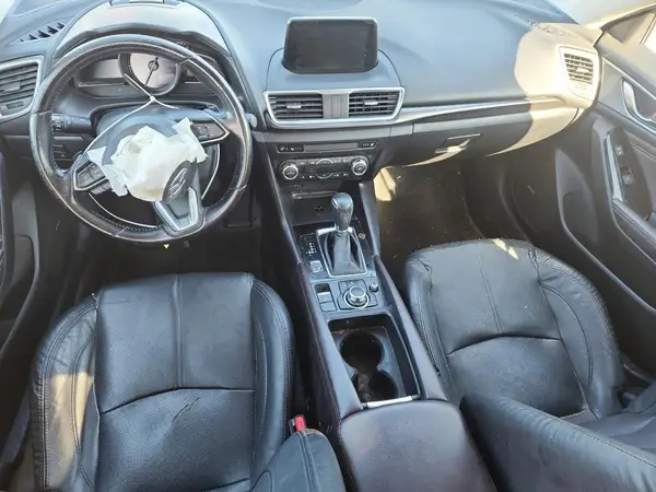 3MZBN1W3XHM127961 2017 MAZDA 3 - Image 8
