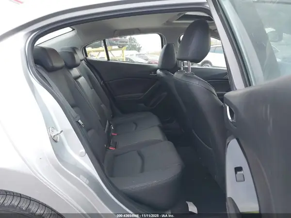 3MZBN1W3XHM133274 2017 MAZDA 3 - Image 8