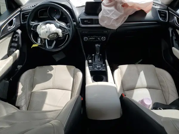 3MZBN1W3XHM133775 2017 MAZDA 3 - Image 8