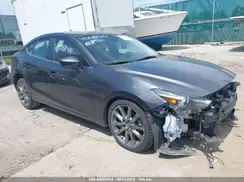 3MZBN1W3XJM160142 2018 MAZDA 3