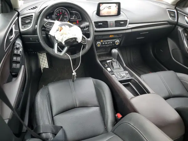 3MZBN1W3XJM162747 2018 MAZDA 3 - Image 8