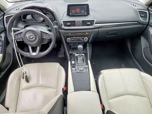 3MZBN1W3XJM171223 2018 MAZDA 3 - Image 8