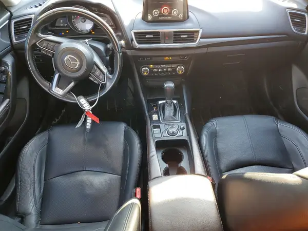 3MZBN1W3XJM174476 2018 MAZDA 3 - Image 8