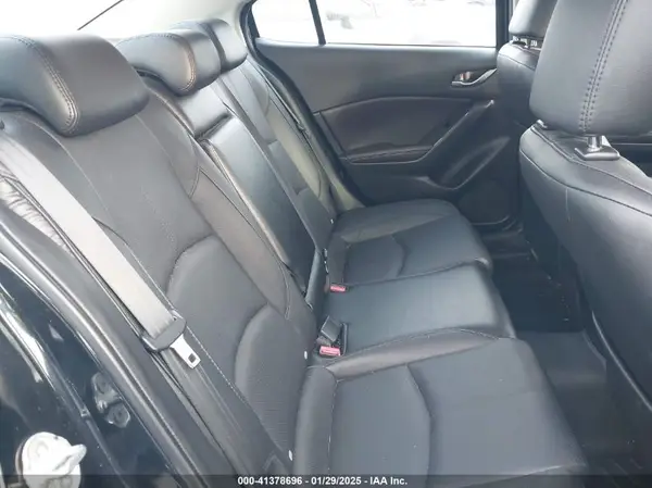 3MZBN1W3XJM174820 2018 MAZDA 3 - Image 8