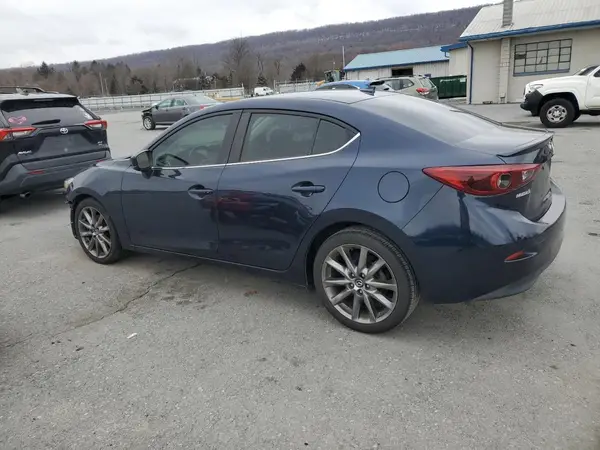 3MZBN1W3XJM176325 2018 MAZDA 3 - Image 2