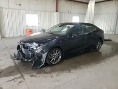 3MZBN1W3XJM212224 2018 MAZDA 3