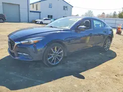 3MZBN1W3XJM215771 2018 MAZDA 3