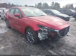 3MZBN1W3XJM216242 2018 MAZDA 3
